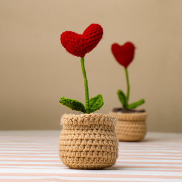 Crochet Heart Plant Pot