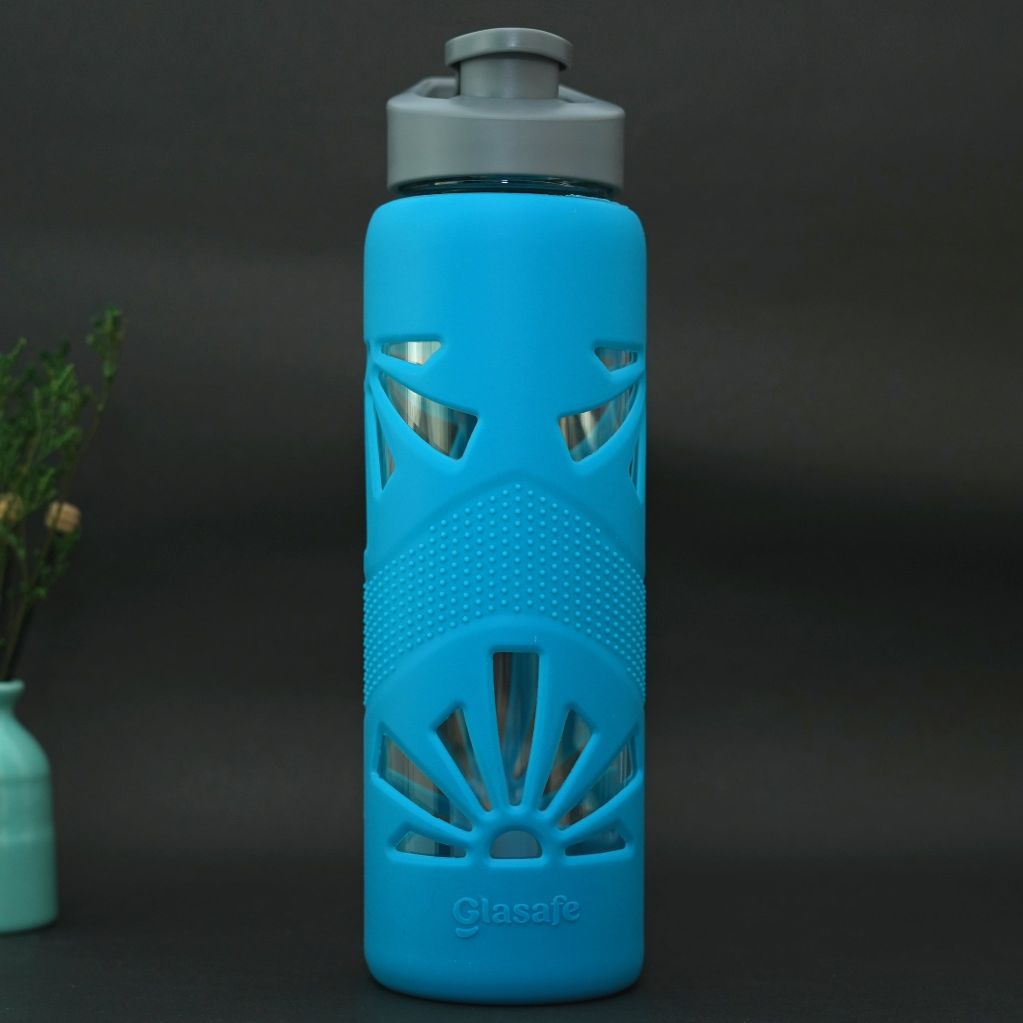 Glass Bottle 800 ml with Silicone Sleeve