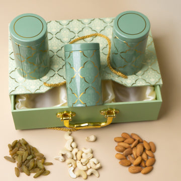 Regal Bloom – Classic Dry Fruit Gift Hamper