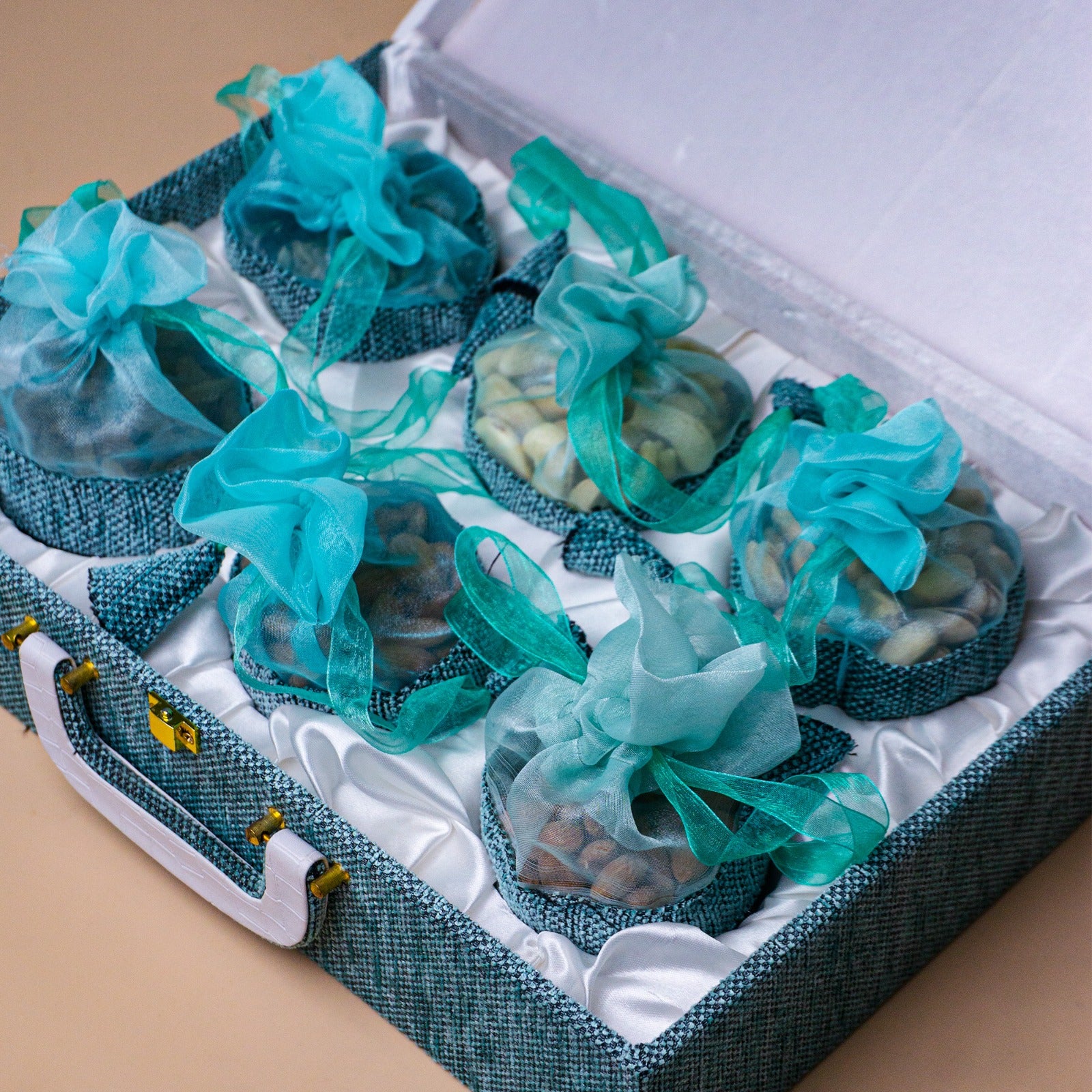 Elite Luxe Pouch Hamper