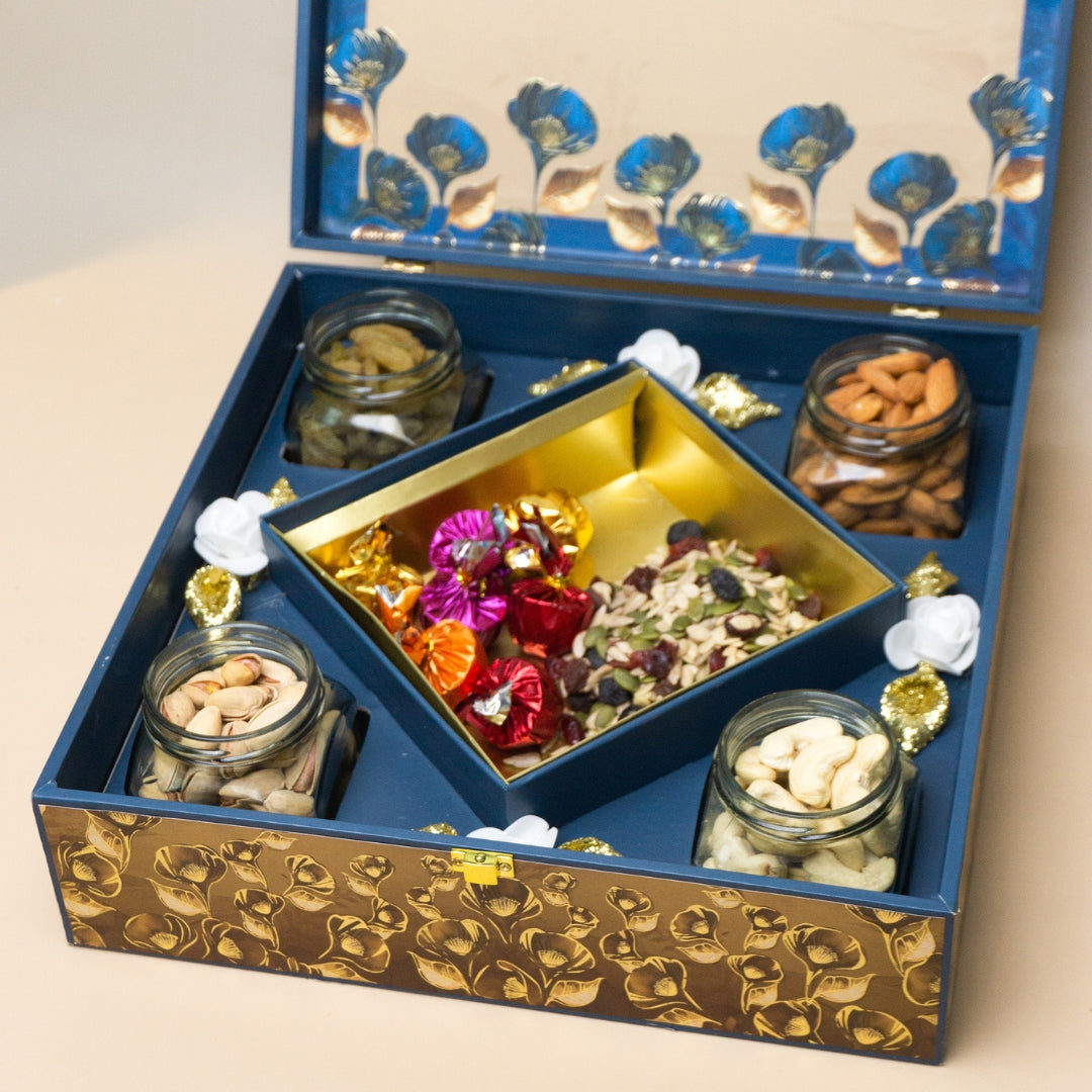 Luxury Festive Dry Fruit & Sweet Gift Hamper